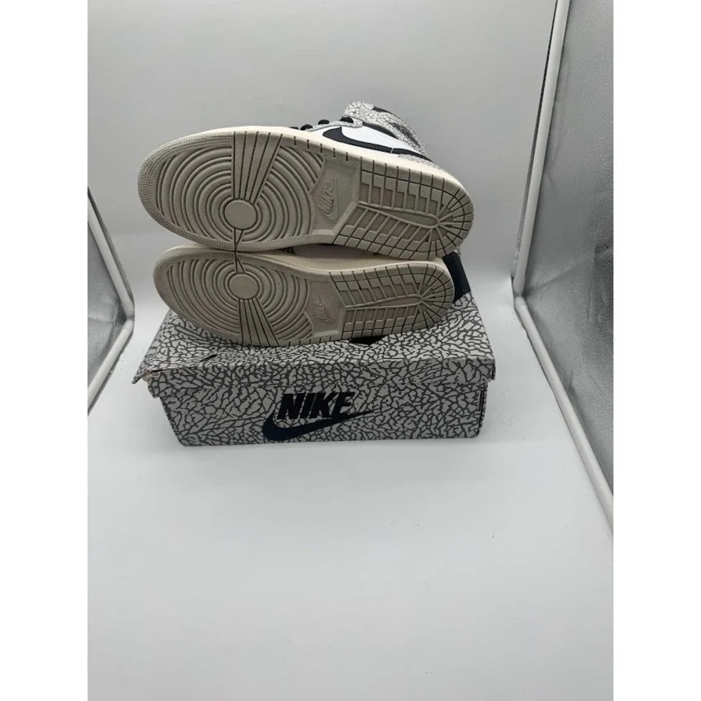 Air Jordan 1 Retro High OG White Cement DZ5485-052 Mens Size 13 Grey Black White